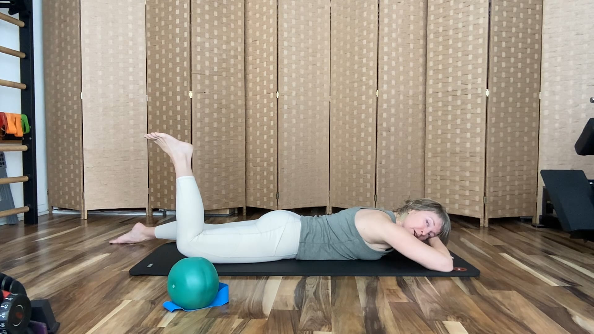 Prone Glutes (5 min)