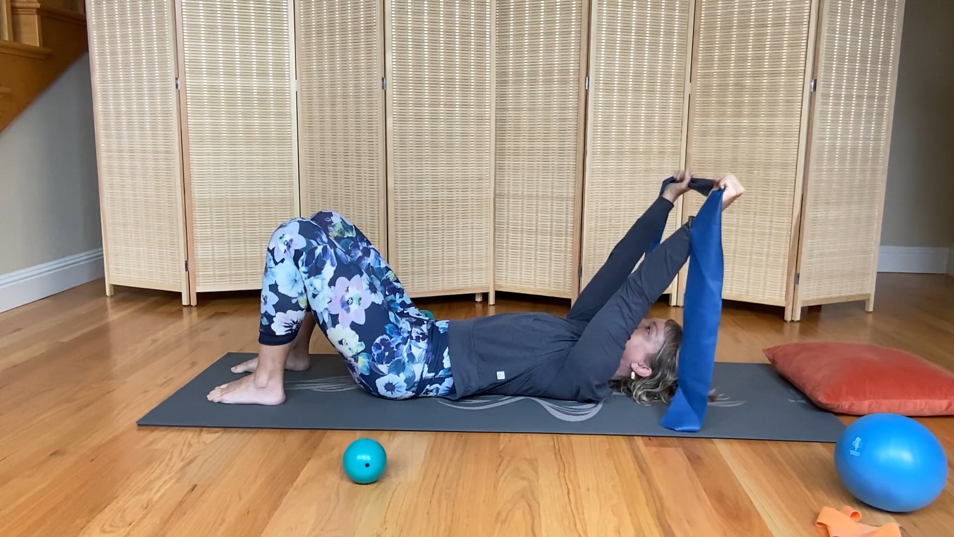 Working Shoulders with a Relaxed Neck (13 min)