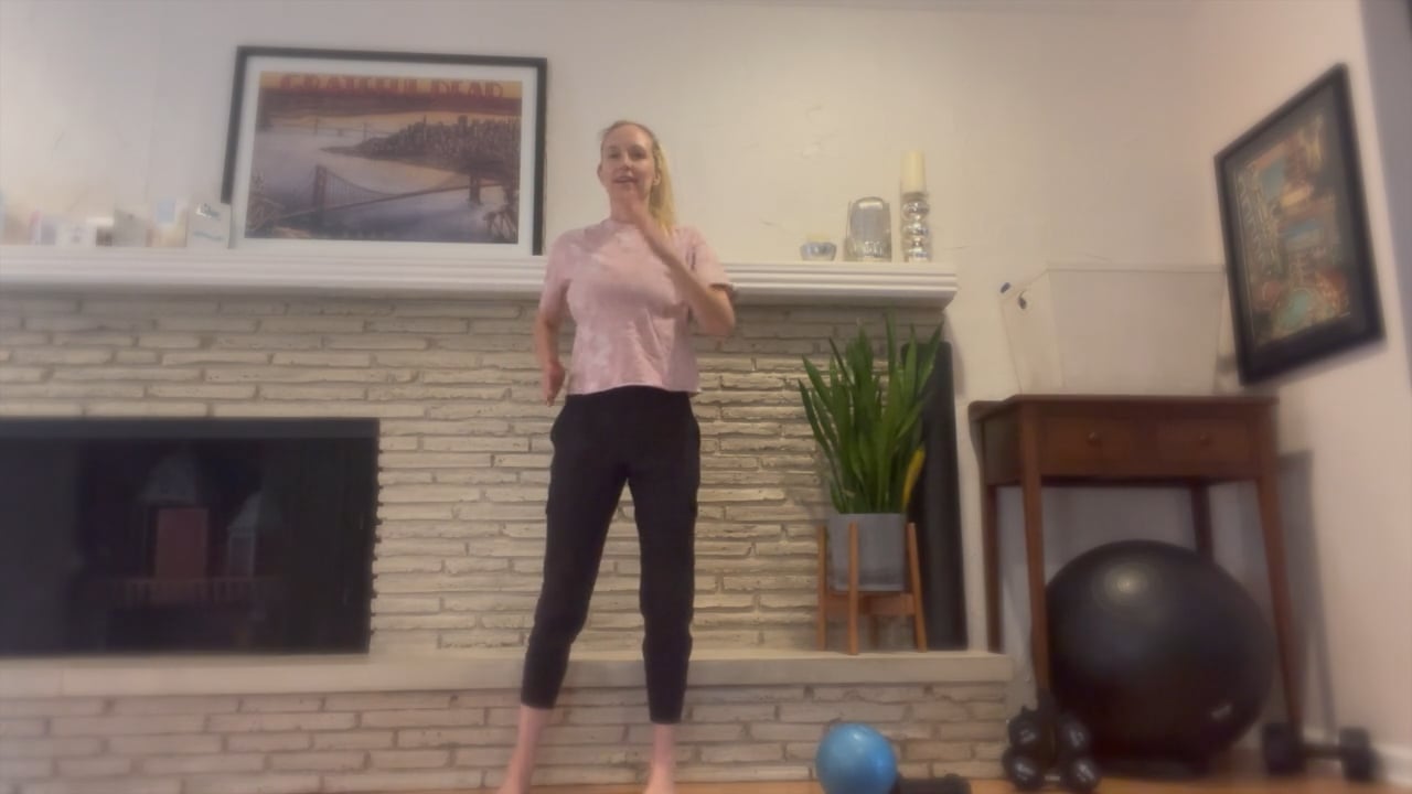 Walk like G.G.Ma (2 min)