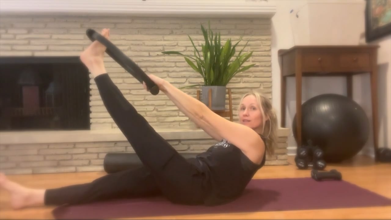 Obsessed With Pilates! (21 min)